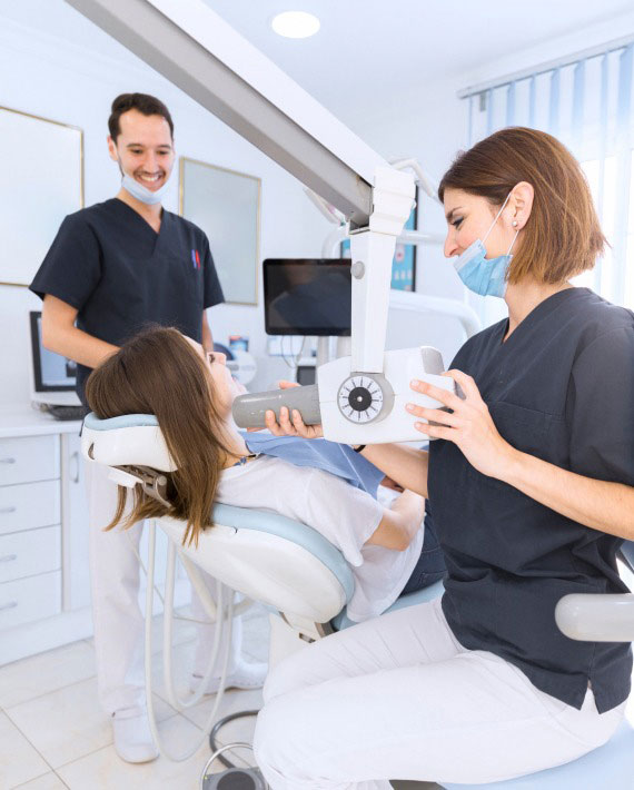 Dentists Providing Dental Care in Indianapolis